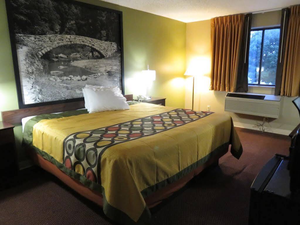 Super 8 By Wyndham Ankeny/Des Moines Area Hotel Eksteriør billede